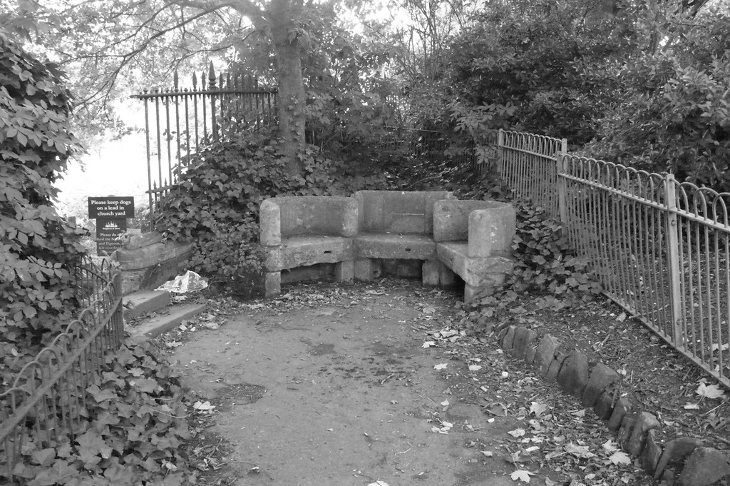 Preston Park churchyard Simon Trimby Flickr