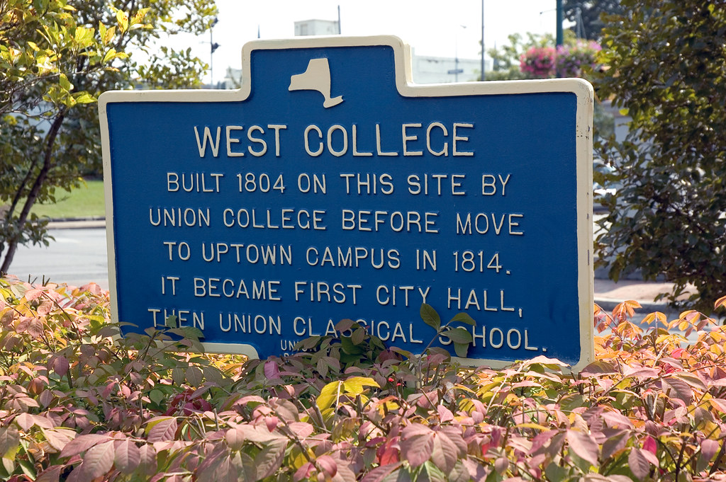 West College "Built 1804 on this site by Union College bef… Flickr