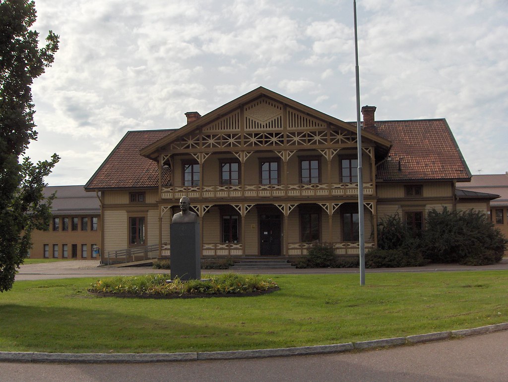 Brukshotellet Brukshotell moved to Hushagen in 1870, this … Flickr