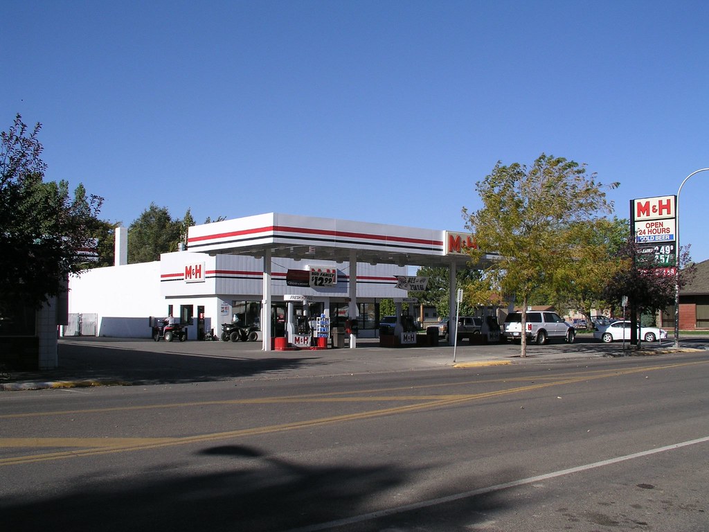 M&H Gas Station, Miles City M&H Gas Station, 1019 Main Str… Flickr