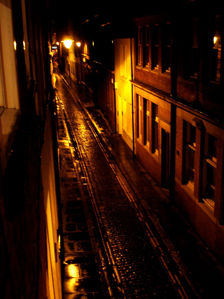 lane the (deserted) streets of Hull by night... Julia Flickr