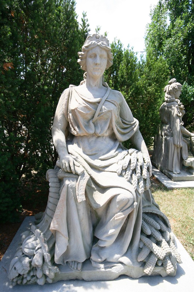 Statue of woman IMG_4792 One of a group of statues, which … Flickr