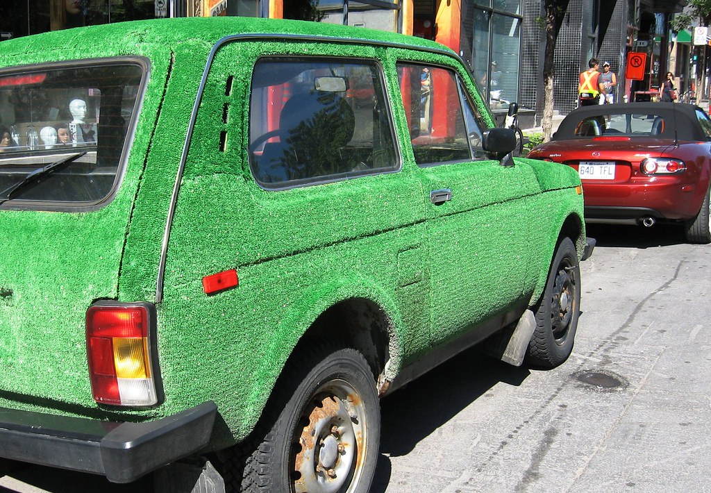 Carpet car Most unusual paint job but it's carpet , very… Flickr