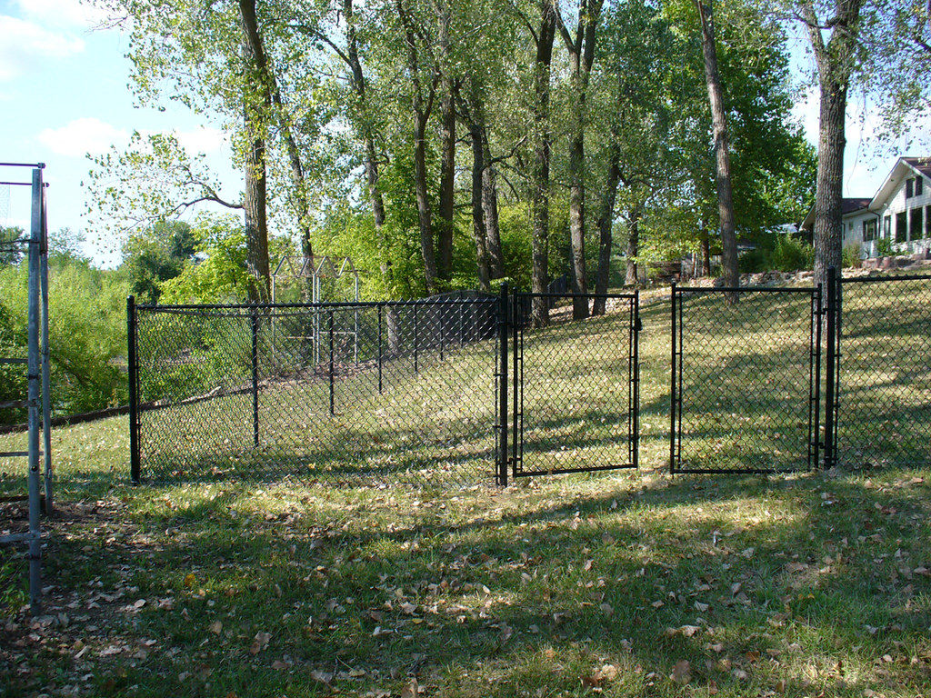 20070830 Black PVC Fencing! 0046 mad mags Flickr