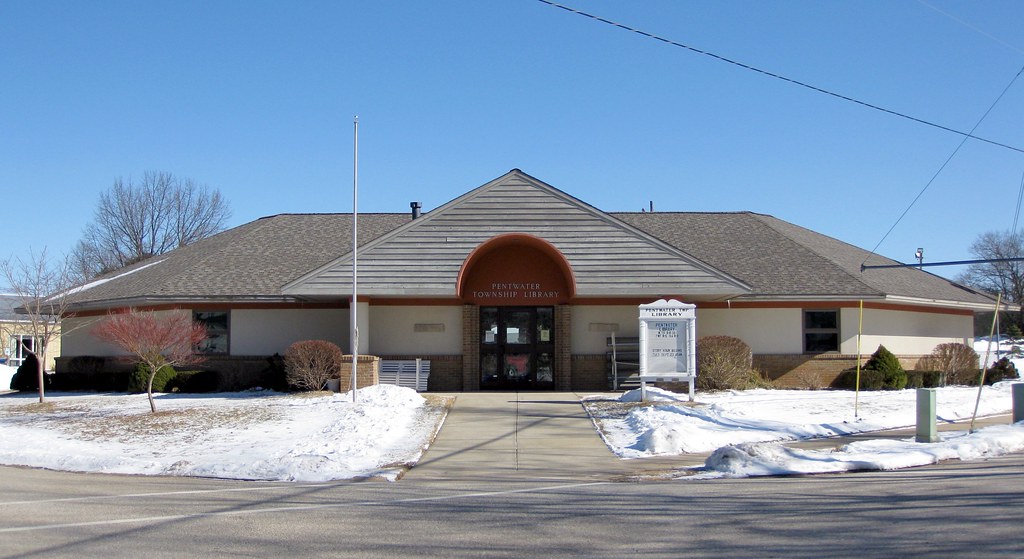 Pentwater Township Library The village of Pentwater, Michi… Flickr