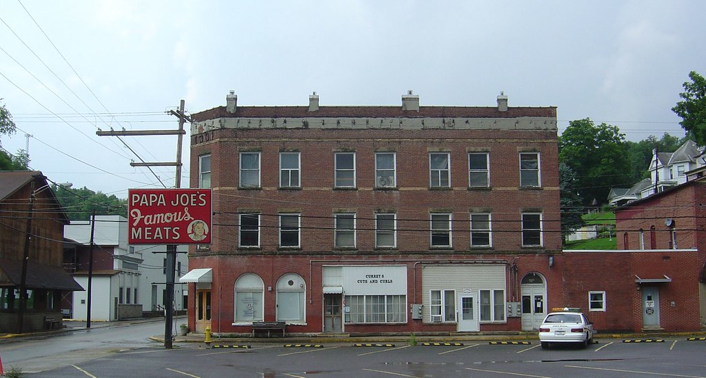 Farmington This building... is downtown Farmington. That's… Flickr