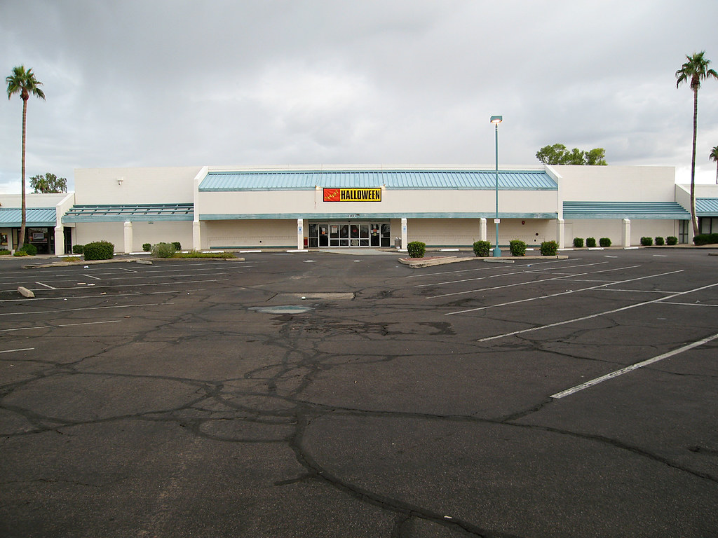 spirit halloween store phoenix, arizona 2006 Flickr