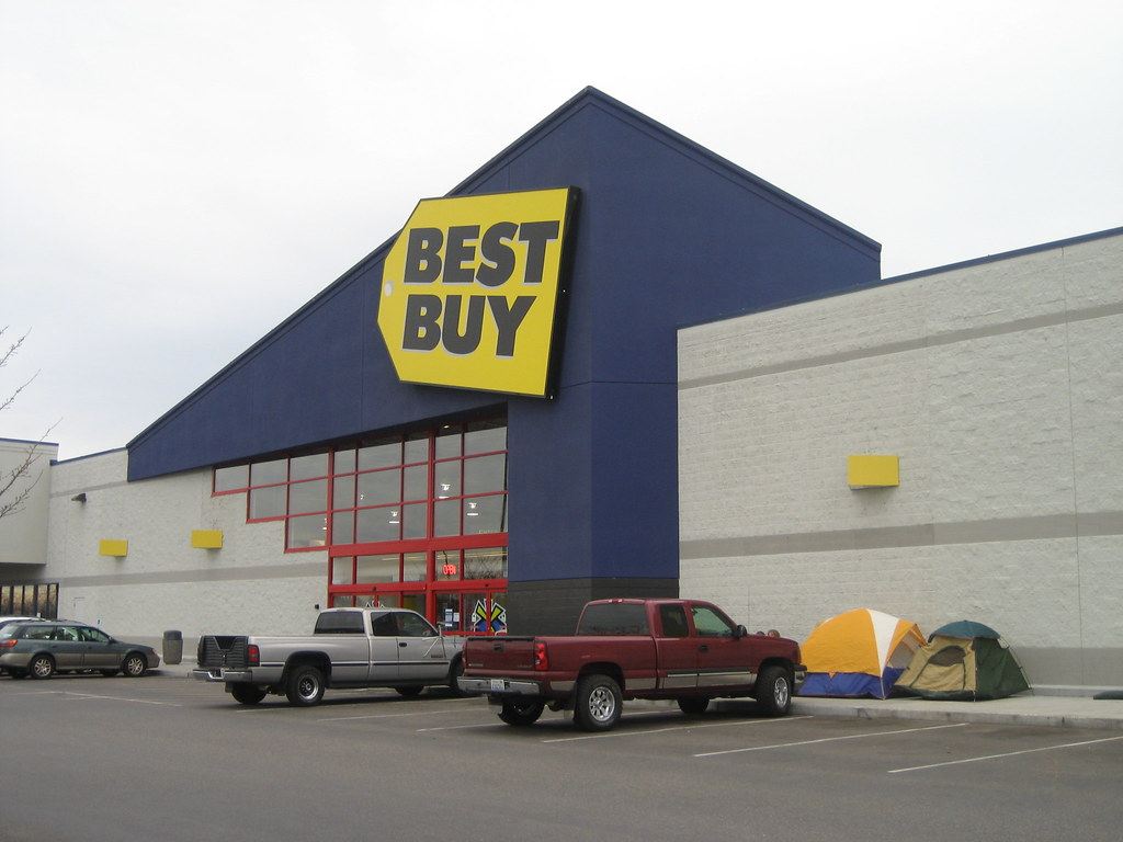 Kennewick, WA Best Buy First encounter with teams of teena… Flickr