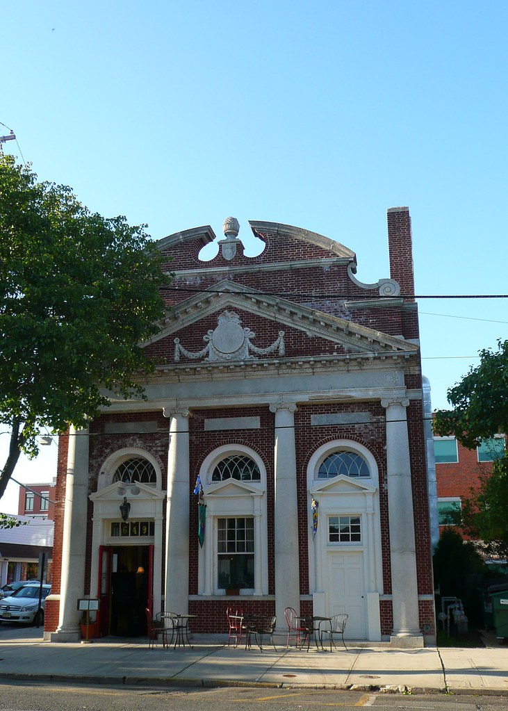 Asbury Park, NJ downtown building Former bank? ArchiTexty Flickr