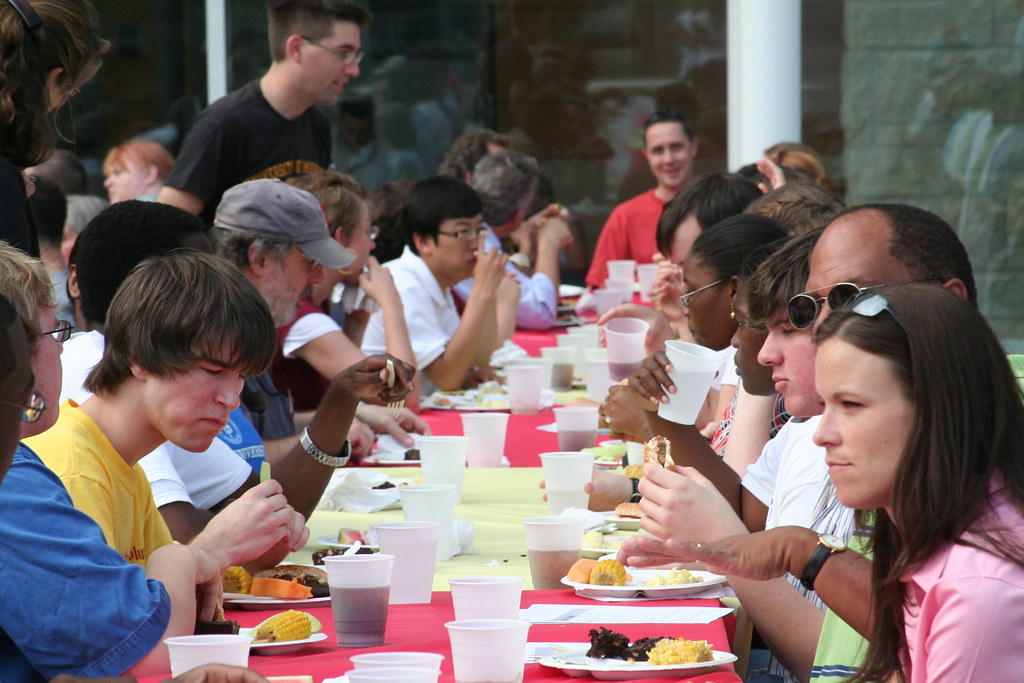 SS07 Forum Picnic underg… Flickr