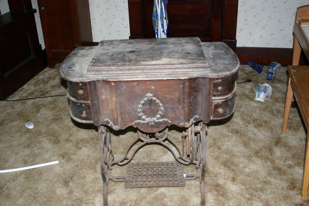 Goodrich treadle sewing machine N8iveIO1 Flickr