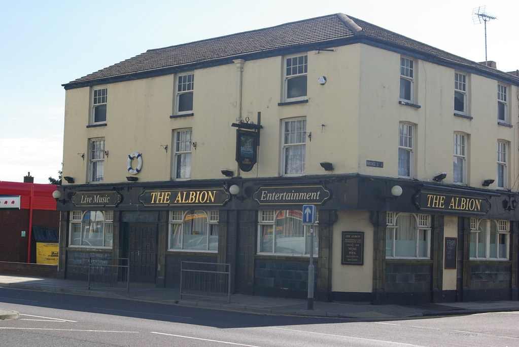 The Albion, Grimsby (Closed) The Albion, 178/180 Cleethorp… Flickr