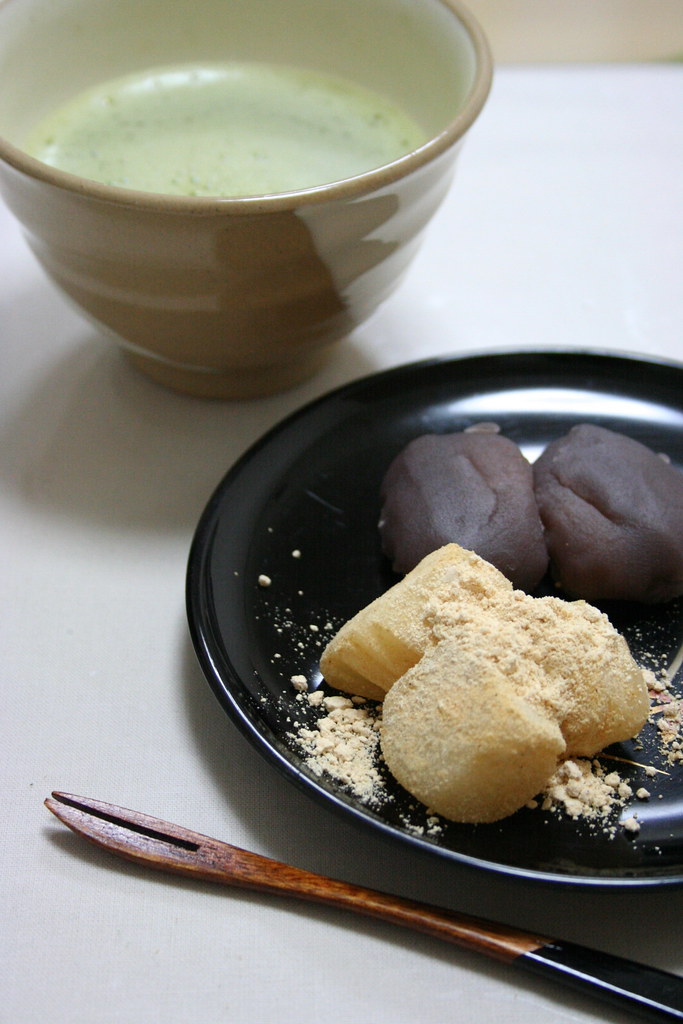 abekawamochi 静岡の方にいただいた安倍川餅。 おいしかった♪ 安倍川のほとりで食べてみたいなぁ。 Ayano Flickr