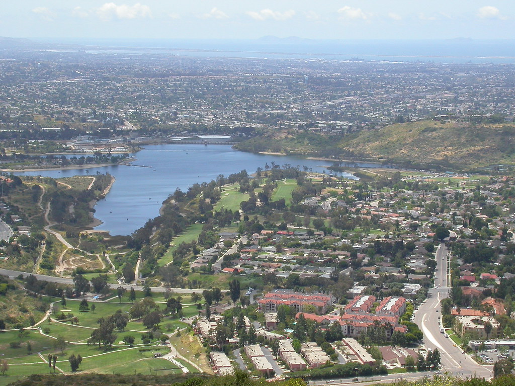 Lake Murray, San Diego Lake Murray, on a clear day, from t… Flickr