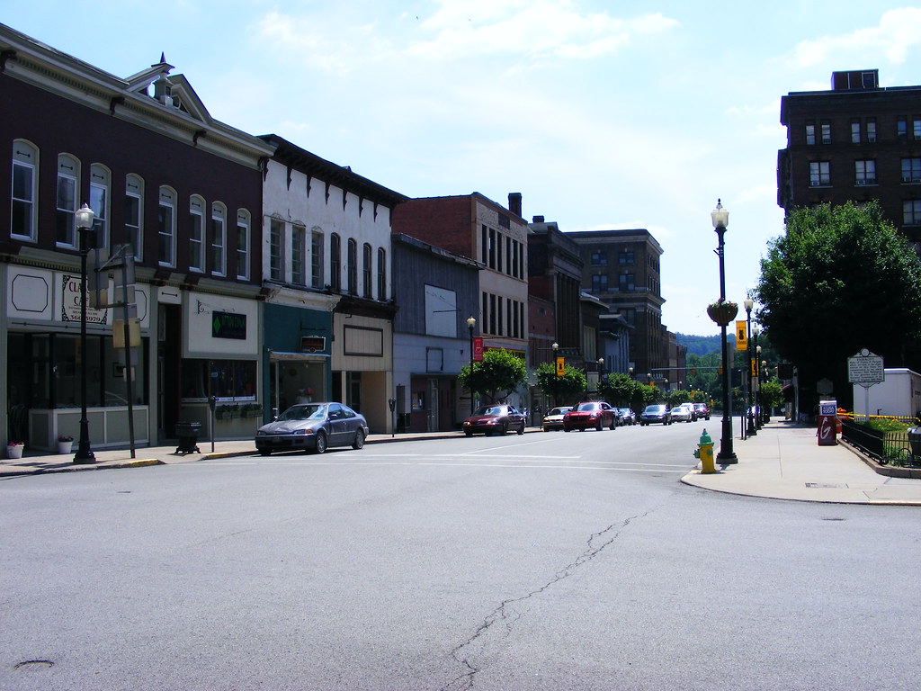 Downtown Fairmont Downtown Fairmont, WV, at Courthouse Squ… Phil