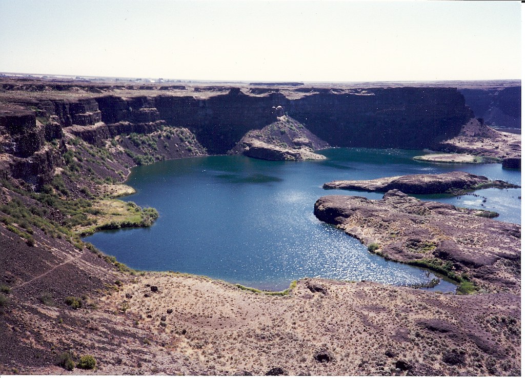 Dry Falls, Eastern Washington State The Dry Falls have an … Flickr