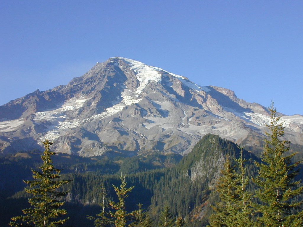 Mt Rainer Mount Rainier is a dormant stratovolcano (also k… Flickr
