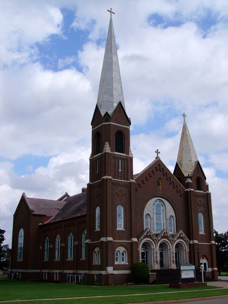 Catholic Church (Okeene, Oklahoma) It is like the Notre Da… Flickr