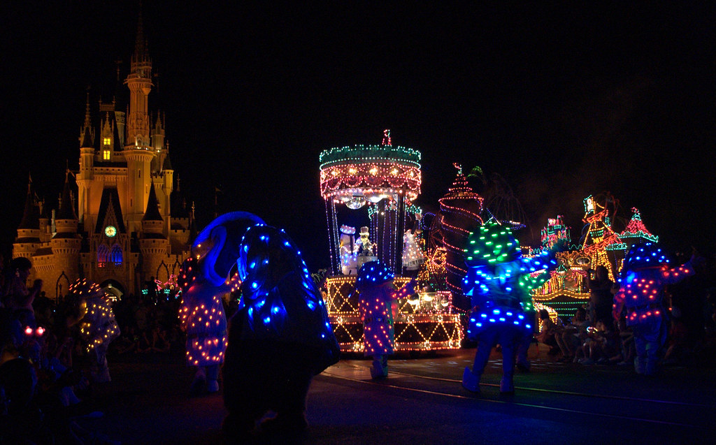 Magic Kingdom SpectroMagic Parade See where this picture… Flickr