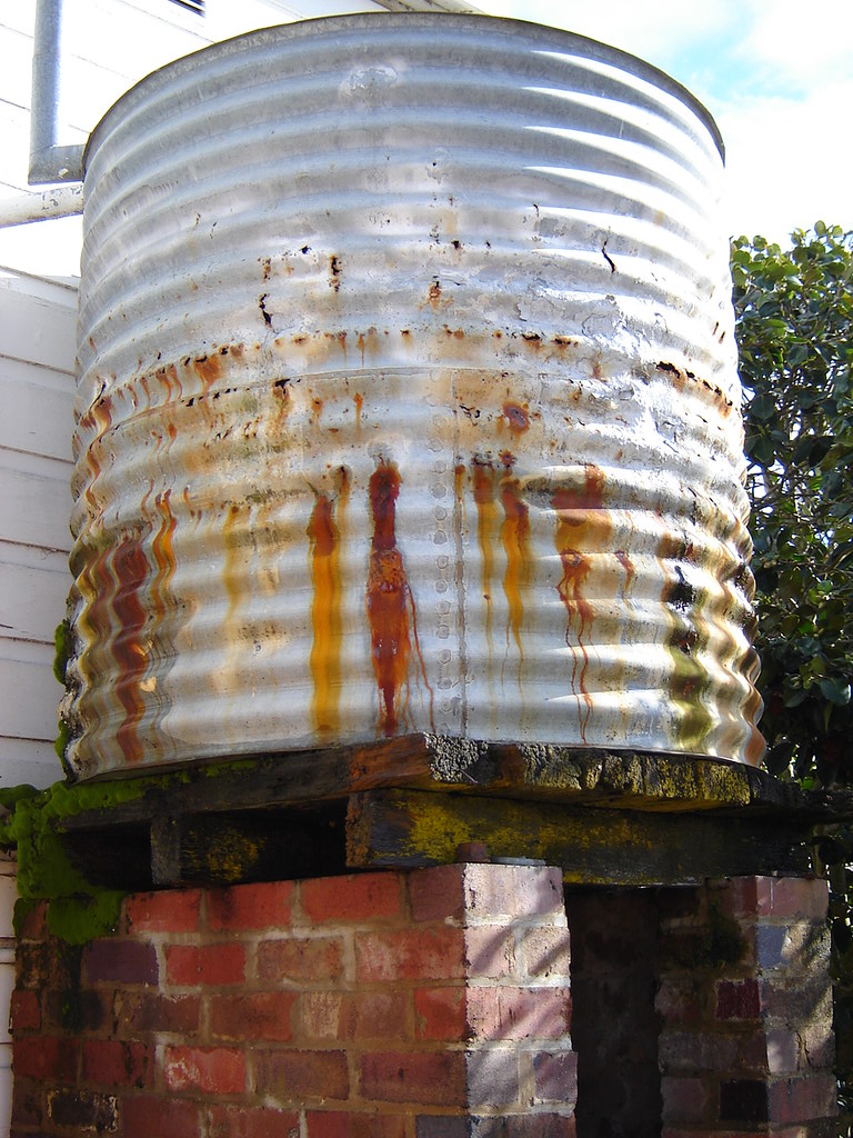 Water tank Photo of a water tank at a house in Goulburn. Alexander