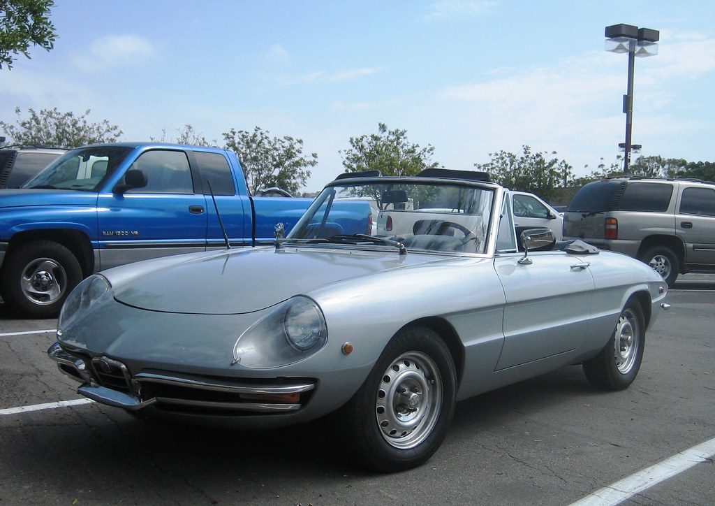 Alfa Romeo Duetto Spider Parked adjacent to the Carlsbad, … Flickr