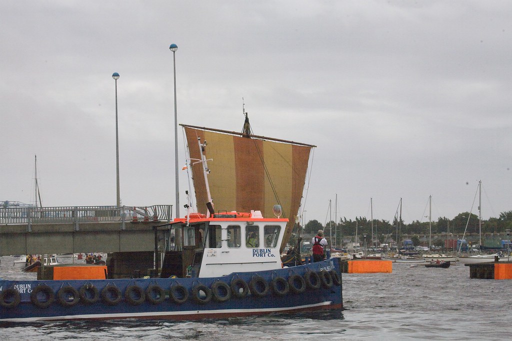 VIKING LONGSHIP "SEA STALLION" ARRIVES IN DUBLIN Today, 14… Flickr