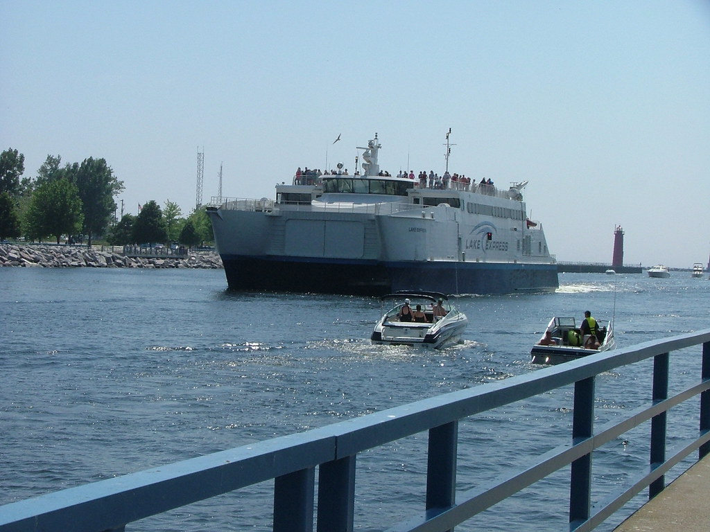 Lake Express the high speed car ferry arriving in Muskegon… Flickr