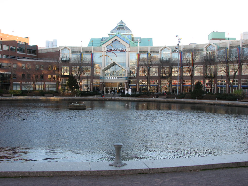CambridgeSide Galleria 4 The CambridgeSide Galleria Decemb… Flickr