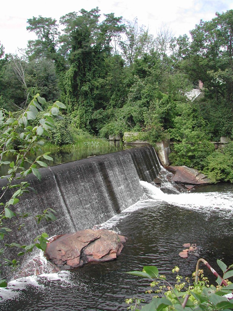 Nashua River Dam on the Nashua River in West Fitchburg