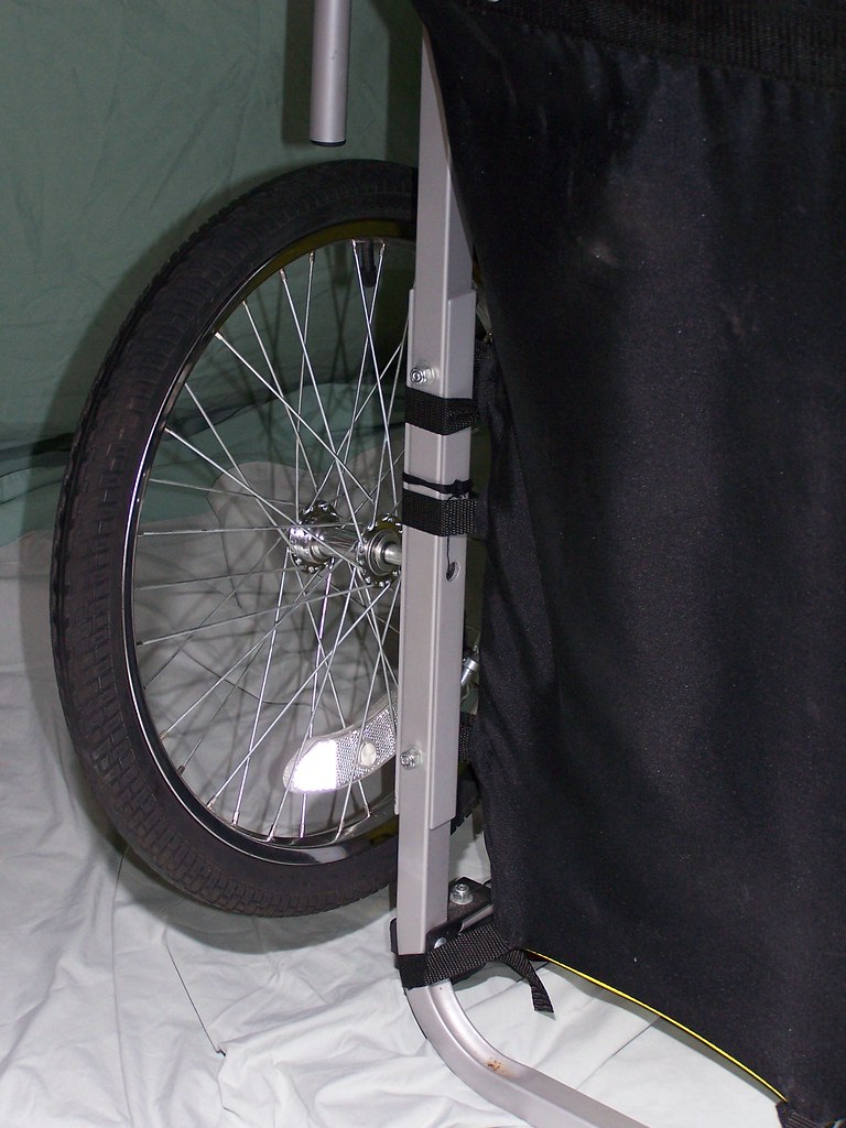 Bell Bike Trailer_65 julianavaughn Flickr