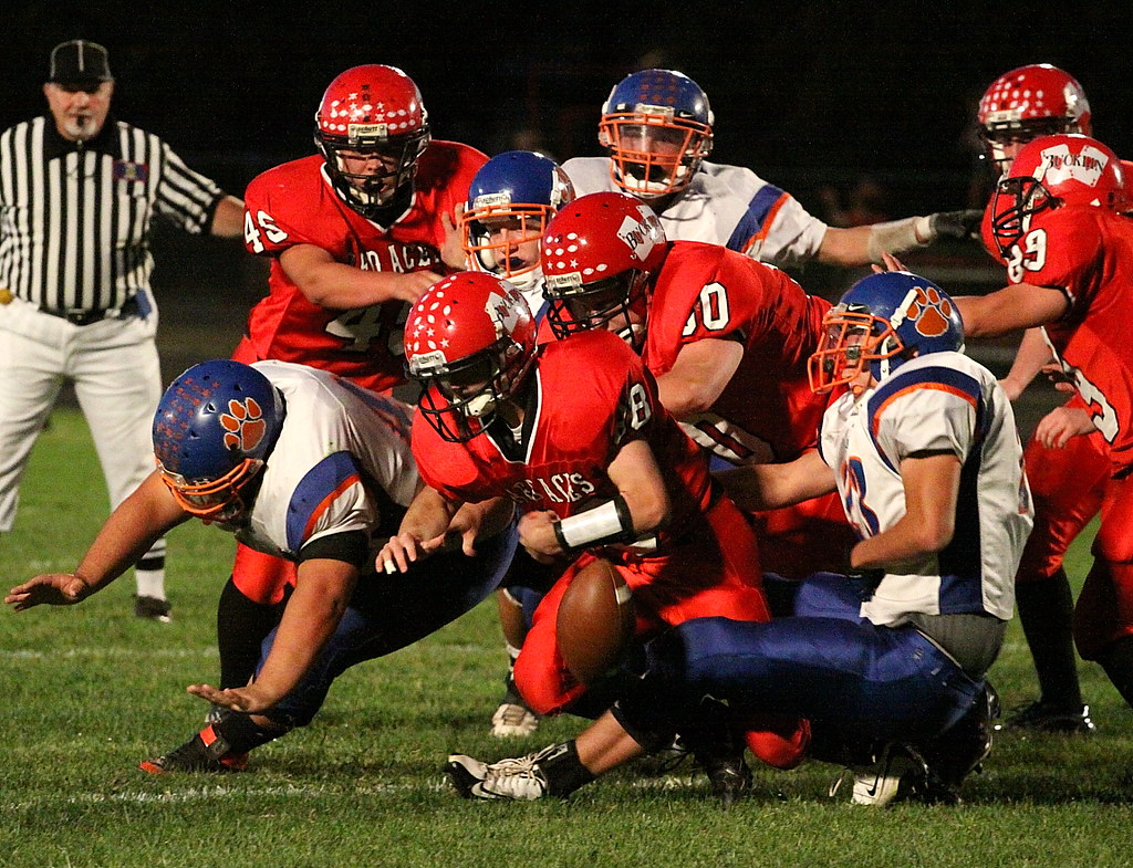 23CausesFumble_5173 Otis Bison vs. Bucklin, Kansas 8 man f… Everett