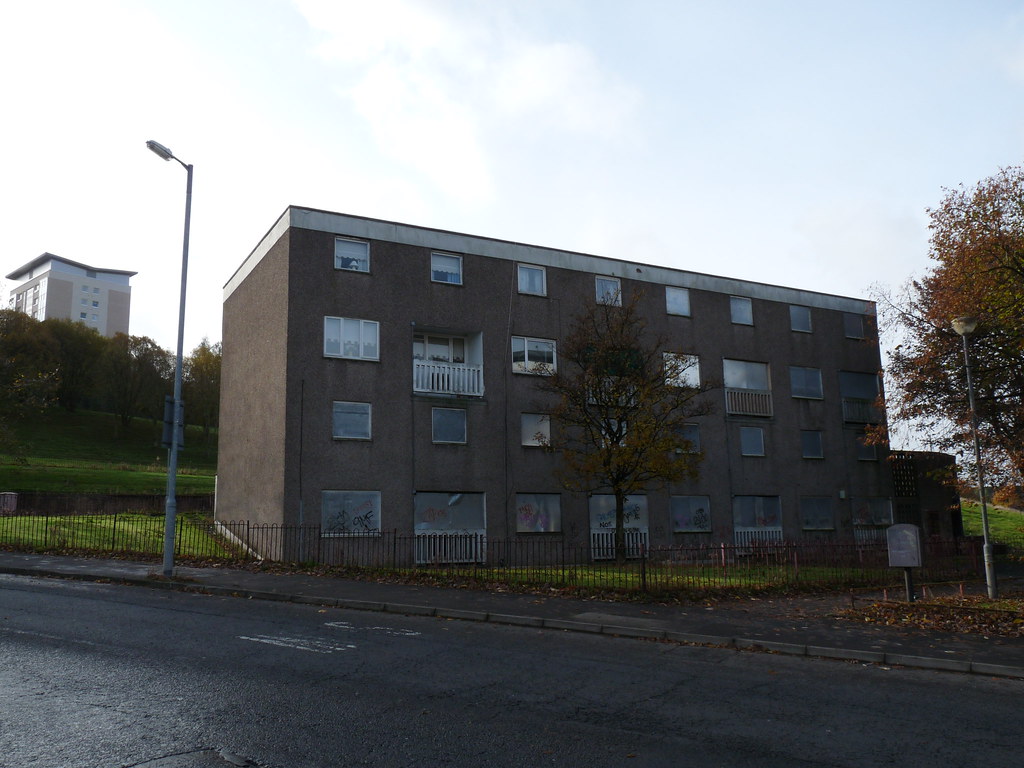 Lyndale Road Estate Summerston Set in a very rough part … Flickr