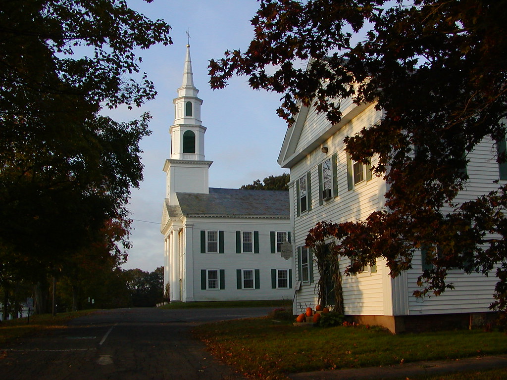 On the Common in Granby Church of Christ and parish house.… Flickr