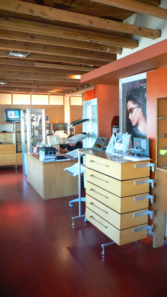 Blackstone Optometry 20061028_0982.jpg formwerks Flickr