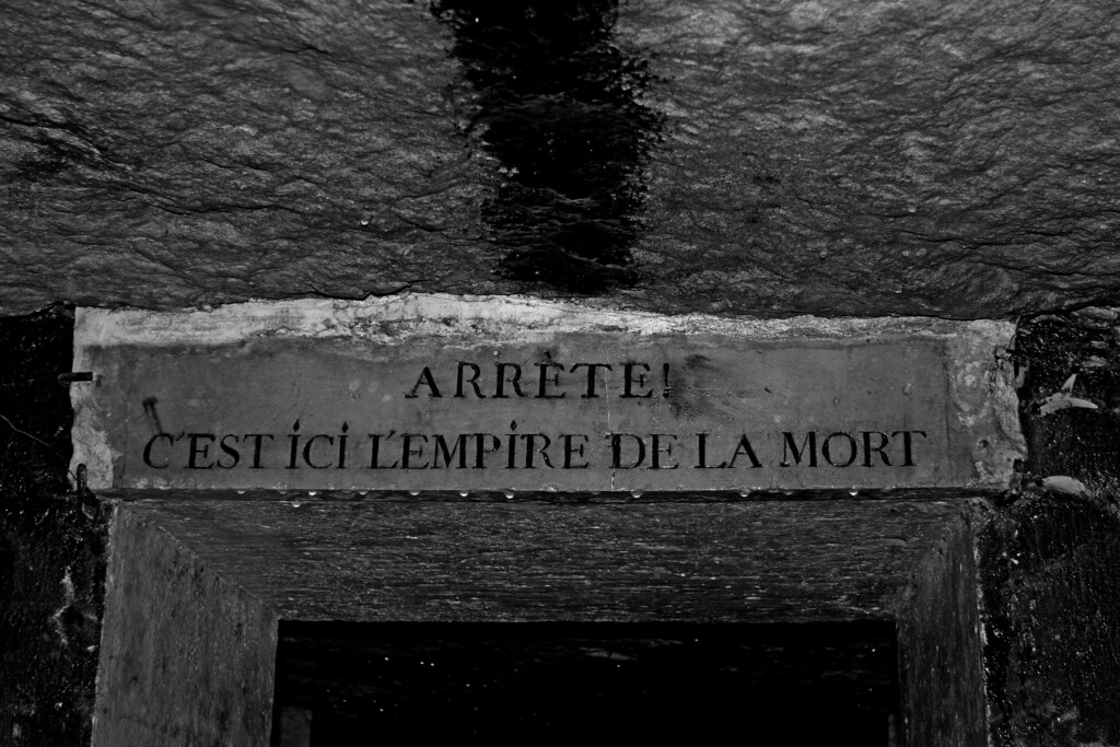 ARRETE! C'EST ICI L'EMPIRE DE LA MORT a photo on Flickriver