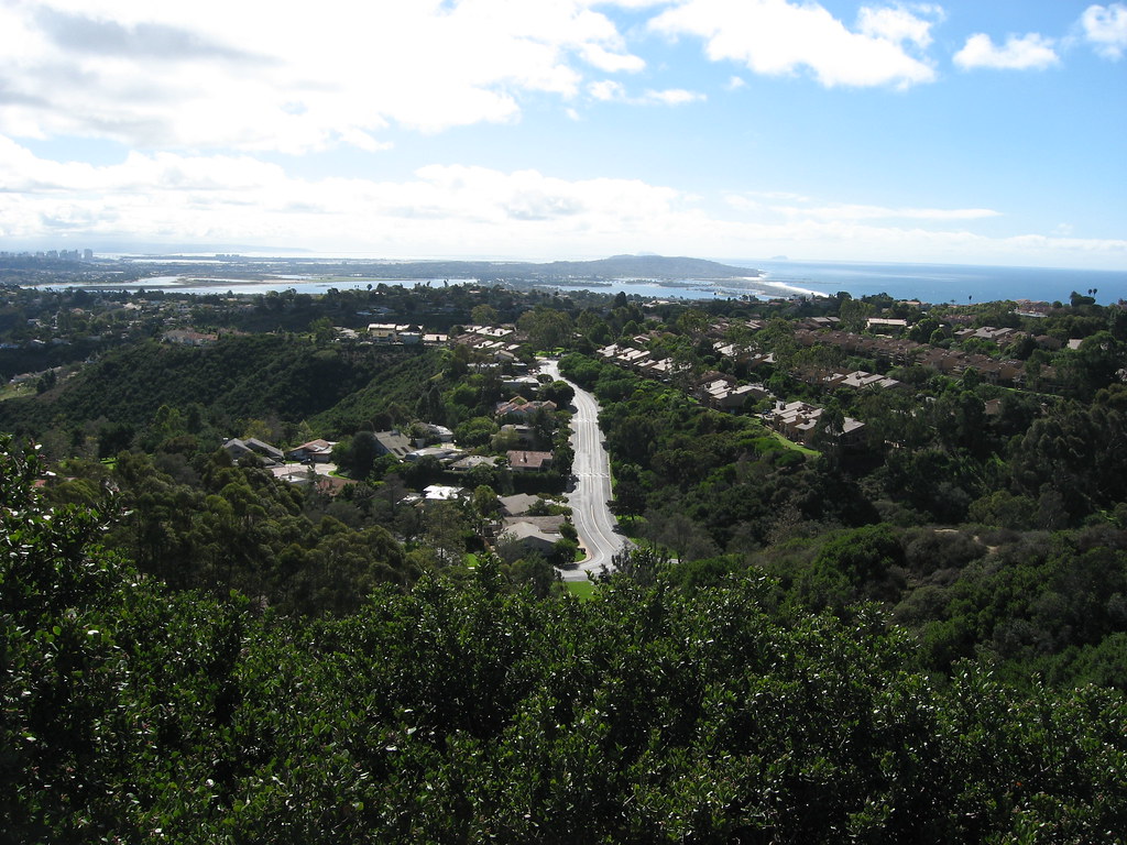 Mount Soledad, La Jolla, California (6) Mount Soledad is a… Flickr
