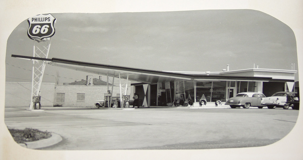 Phillips 66 Gas Station, 29th St. 1962 SE 29th Street east… Flickr