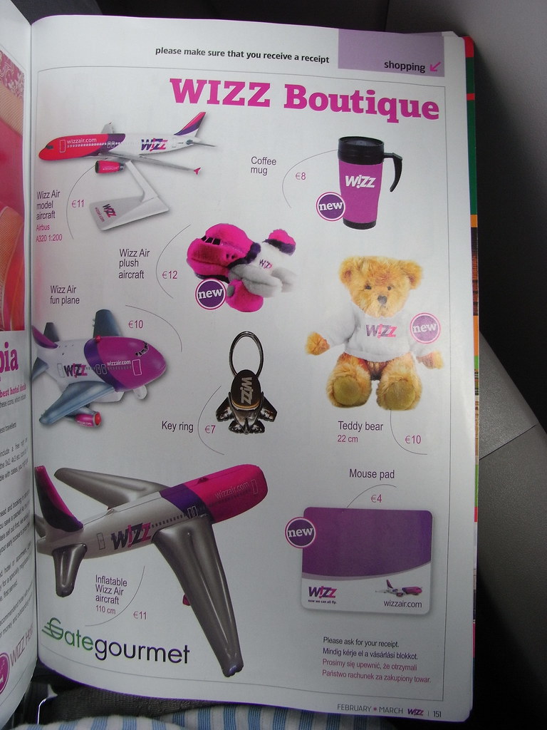 Wizz Air shop What to bring home for child after plane tri
