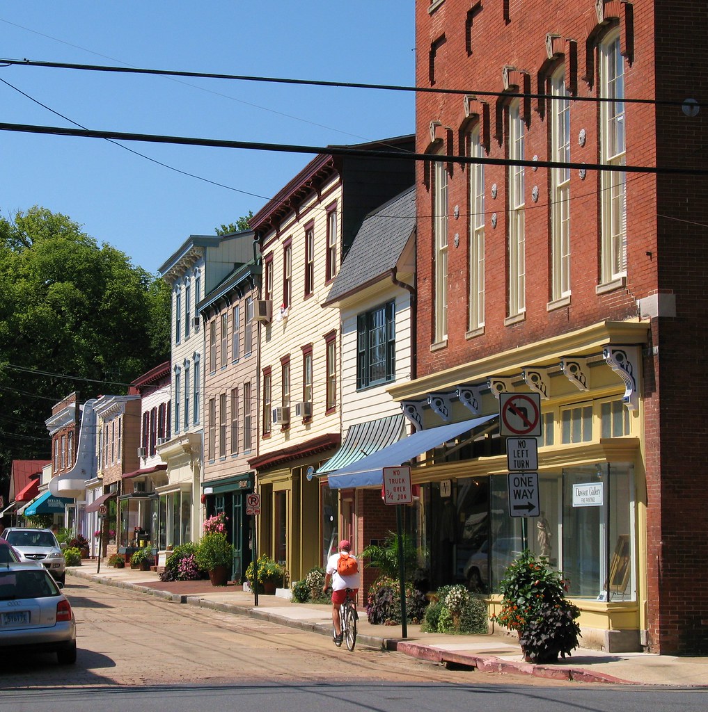 Maryland Avenue in Annapolis Historic retail and residenti… Flickr