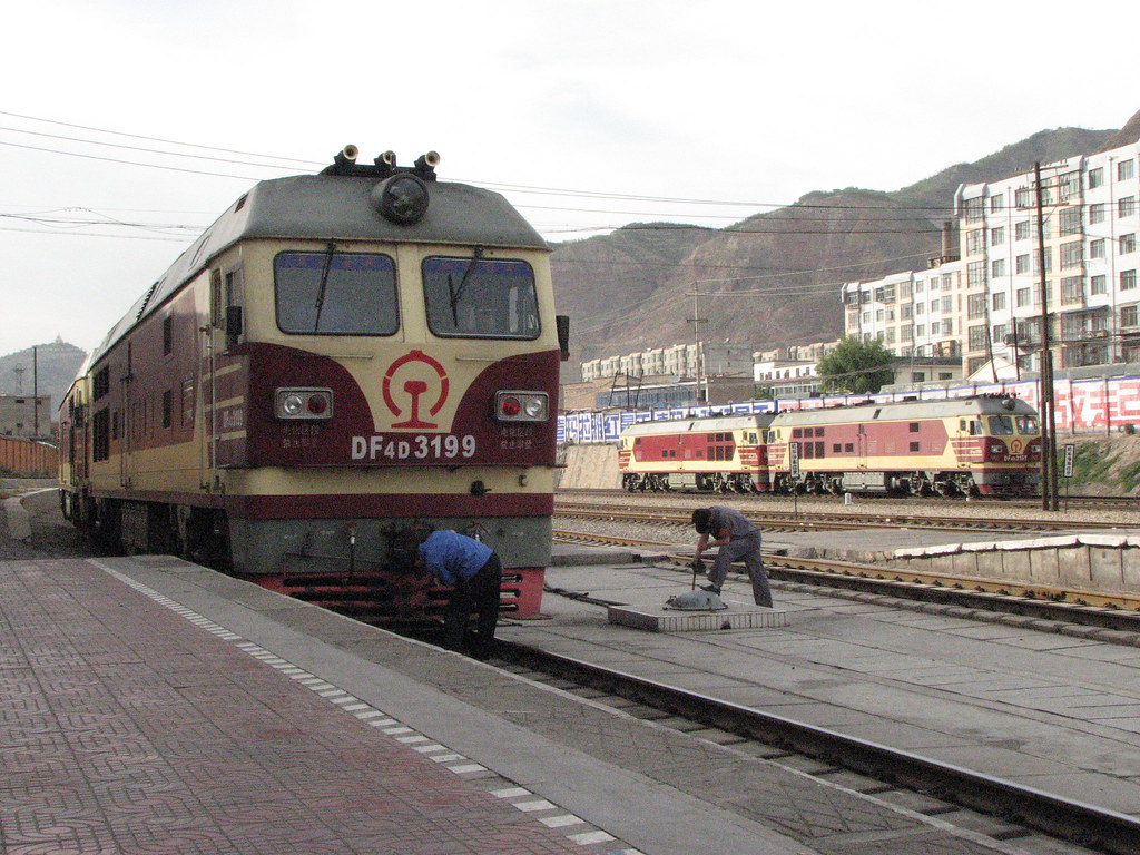 DF4D3199 Awaiting the change of dur… Flickr