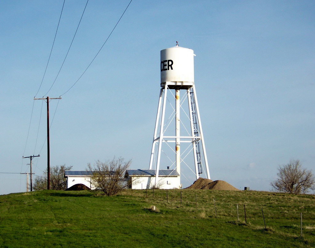 SK10e033 Water Tower, Lancer Saskatchewan 2010 Water tower… Flickr