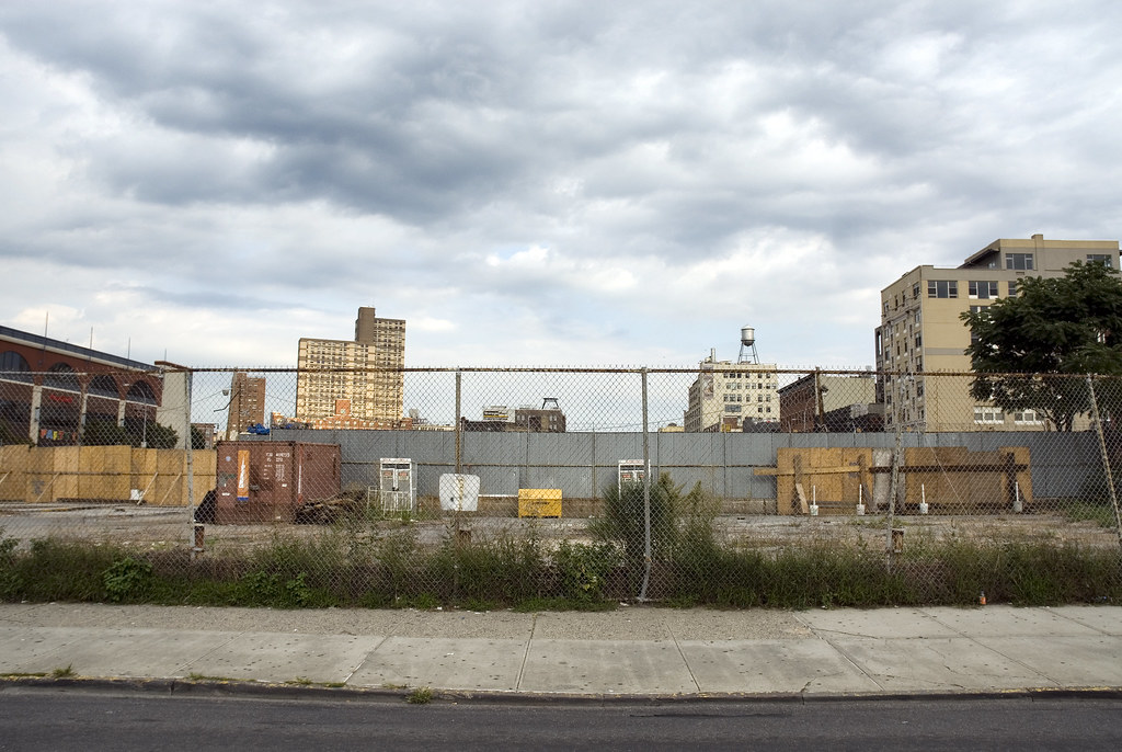 UHAUL'd away 622 Atlantic Avenue at 5th Avenue Prospect He… Flickr