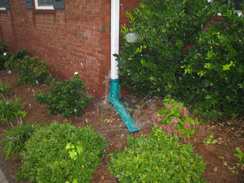 Semiworking downspout attachment July 29, 07 SD8000230… Dave