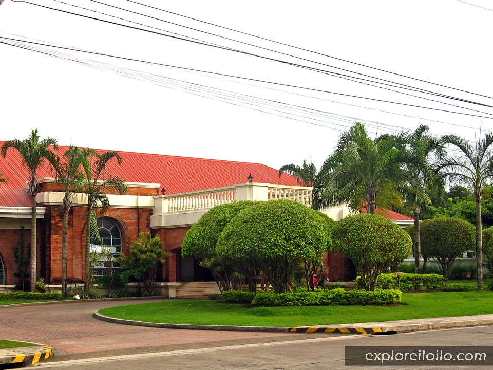 Puerto Real Clubhouse Puerto Real, La Paz, Iloilo City Ilo… Flickr