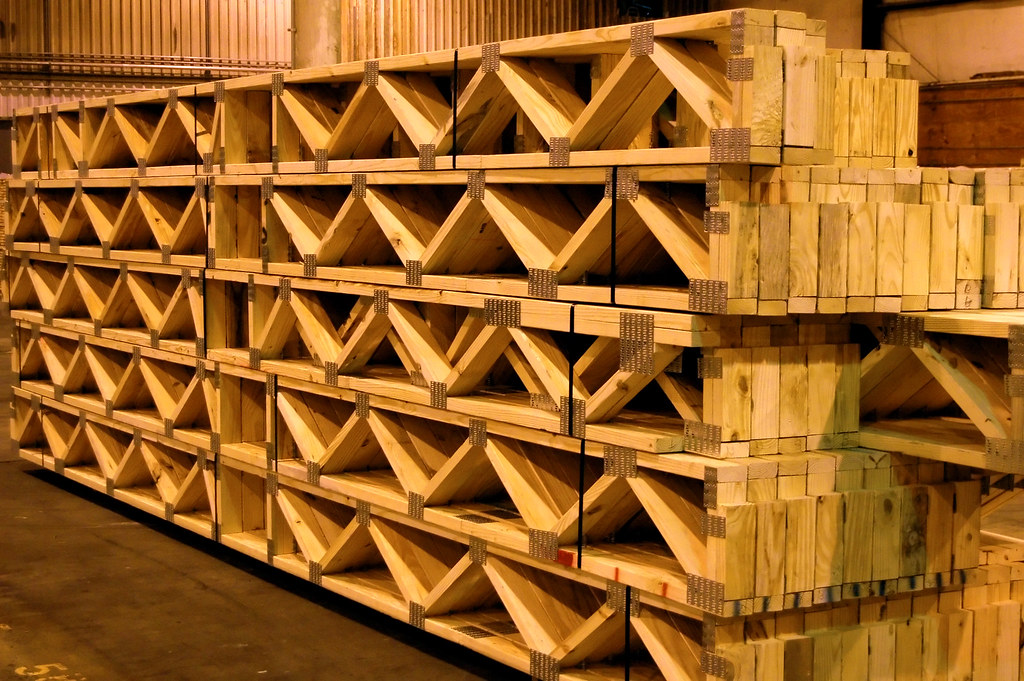 Floor Trusses These trusses are used as longspan floor