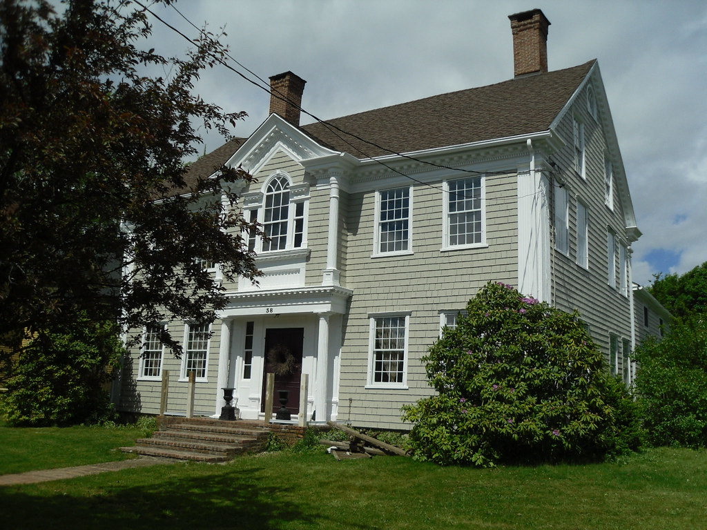 Newtown, Connecticut Newtown, Connecticut Doug Kerr Flickr