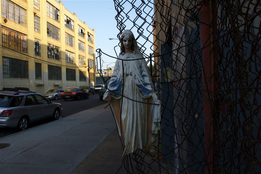 Virgin Di Bushwick The Virgin Mary Was Seen On Bogart Ave Flickr