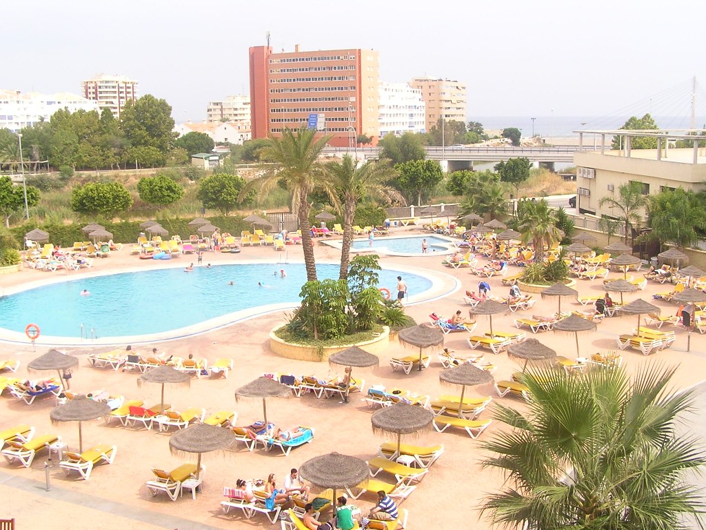 Day 1, apartments. Denis OLeary Flickr