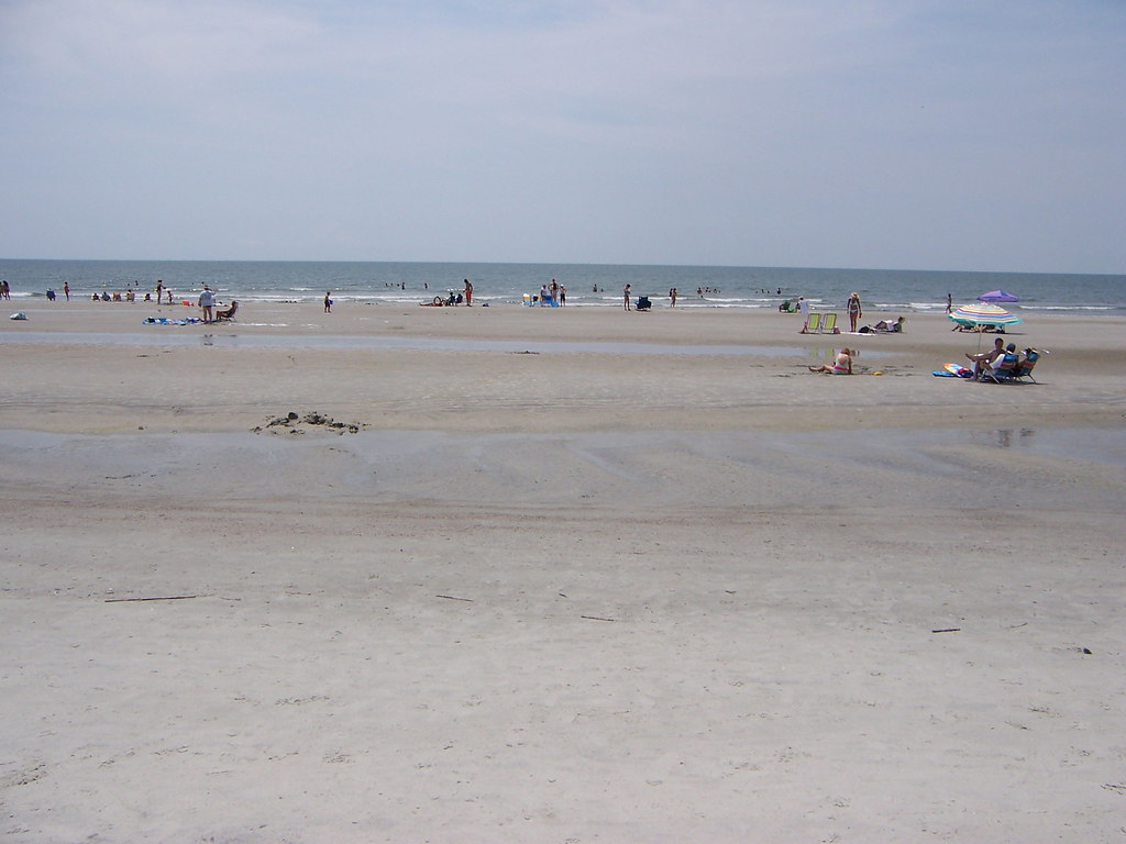 Hilton Head, SC the beach at low tide We were contantly am… Flickr