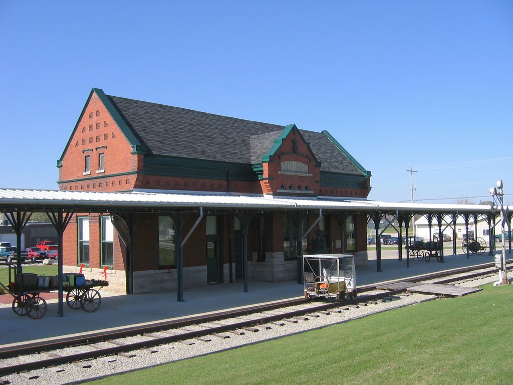 Independence, Iowa train station Nicely restored Illinois … Flickr